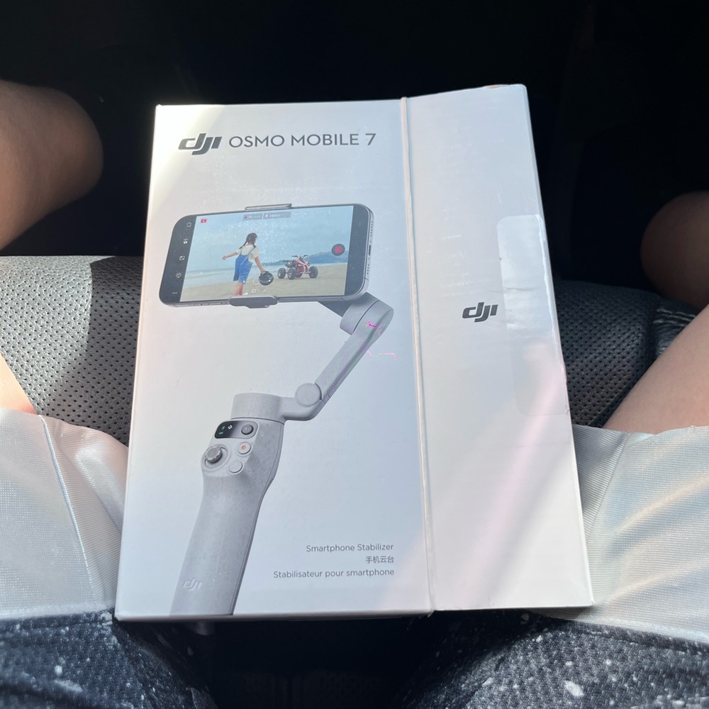 DJI Osmo Mobile 7 Stabilizer in White